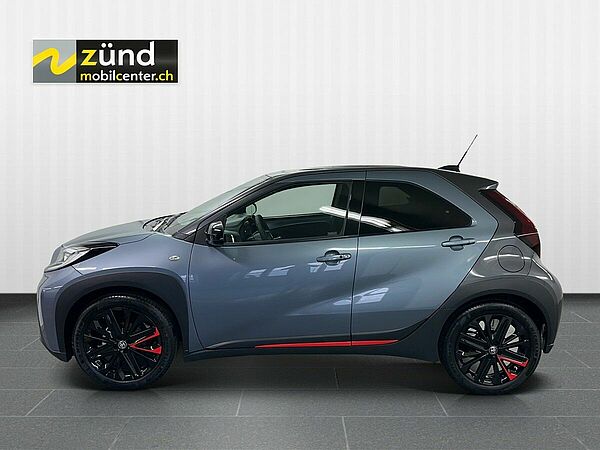 TOYOTA AYGO X